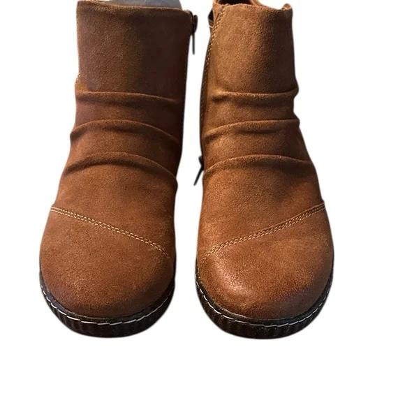 NWB Clark’s Caroline Derby Booties Brown Leather Size 9 Outdoor Gorpcore - Picture 2 of 8